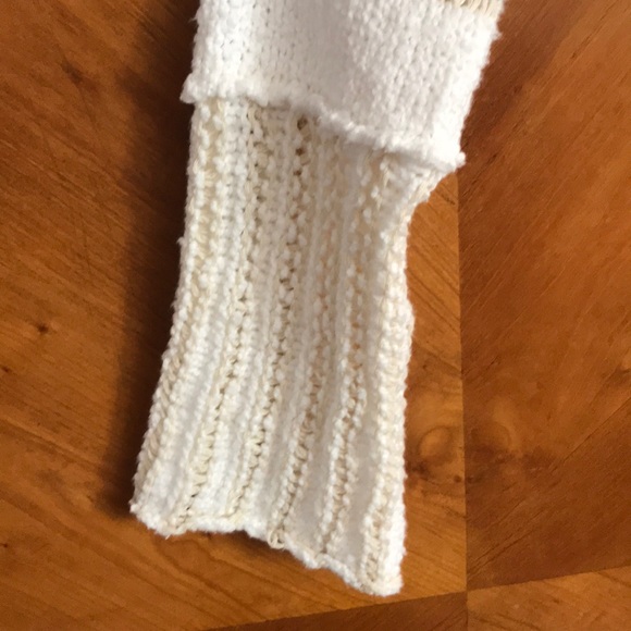 Cream cardigan sweater - Picture 4 of 5